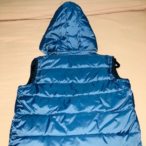 Armani sleeveless jacket. - Picture 2 of 6